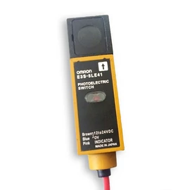 omron-fotoelektromos-erzekelo-2m-beontott-kabeles-e3s-5le41